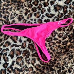 Boutine LA bikini bottle! Cheeky! HOT PINK!